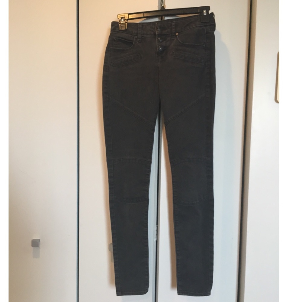 Black washed skinny jeans